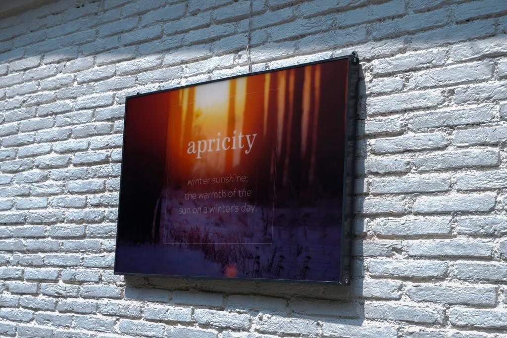 The Apricity Bhīm Tāl Kültér fotó